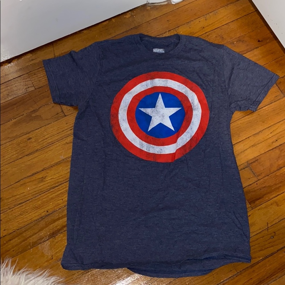 Captain America t-shirt
